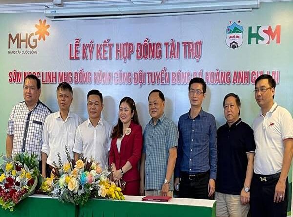 Bóng đá Việt Nam 1/12: CLB HAGL có nhà tài trợ mới ở mùa giải 2022