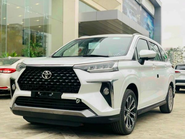 Đánh giá Toyota Veloz 2022 thiết kế trẻ trung an toàn