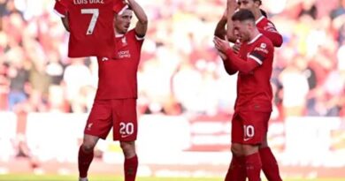 Tin Liverpool 1/10: HLV Klopp bất ngờ chia sẻ về Luis Diaz