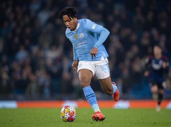 Tin Man City 7/8: Man xanh quyết định bán sao trẻ Hamilton