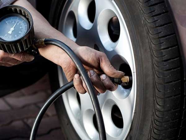 Áp suất lốp ô tô là lực ép của không khí bên trong lốp