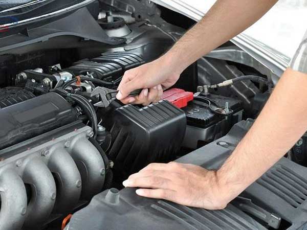Bảo dưỡng xe ô tô định kỳ sẽ giúp duy trì hiệu suất vận hành ổn định