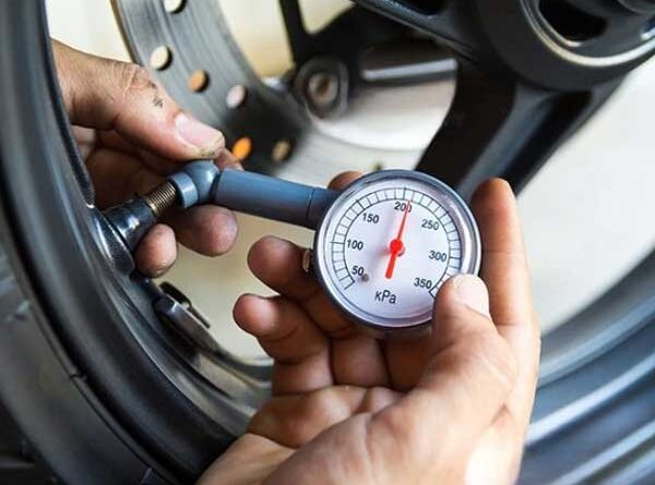 Áp suất lốp xe thường được đo bằng ba đơn vị phổ biến