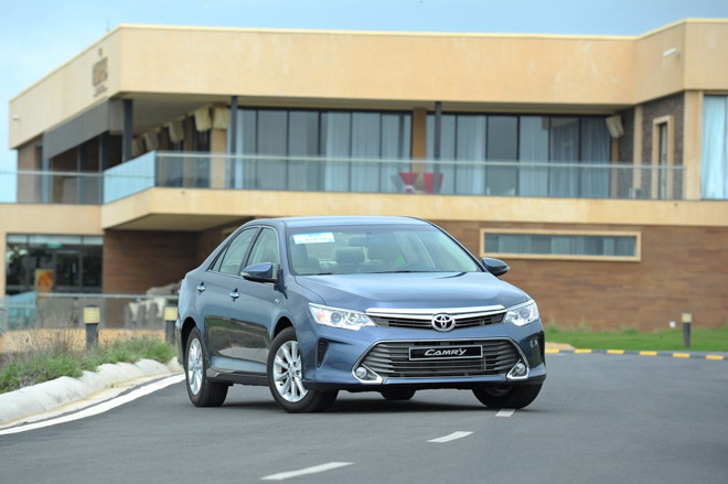 Thiếu kế của xe Sedan có gầm xe hấp không thích hợp với địa hình xấu