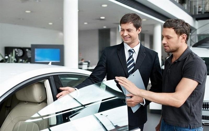 Chào hỏi và khai thác nhu cầu khách hàng