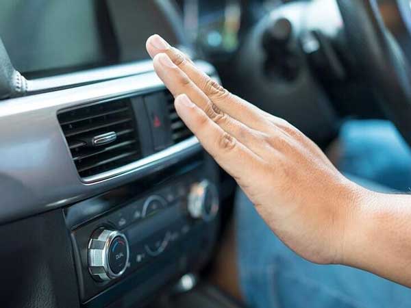 Các nguyên nhân điều hòa ô tô không mát thường gặp